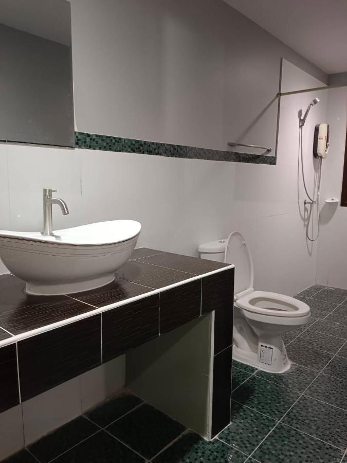 Britannia Court Hotel Chiang Mai Bagian luar foto